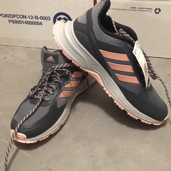 adidas Shoes - 🌸Adidas Women’s Running Sneakers 🌸